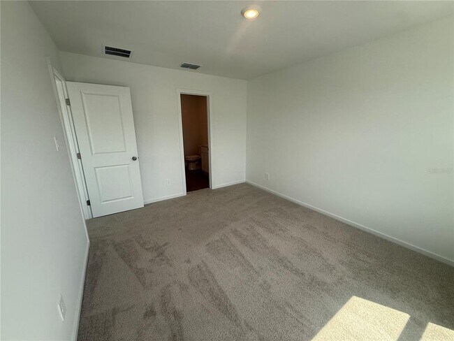 Building Photo - 1562 Plank Pl