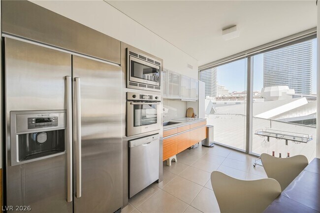 Building Photo - 3722 S Las Vegas Blvd