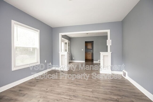 Building Photo - 3486 W 60th St