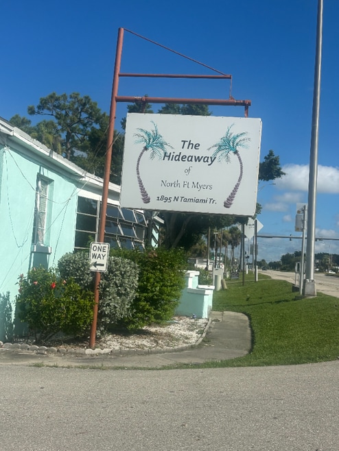 Building Photo - 1895 N Tamiami Trl