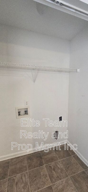 Building Photo - 14109 Southbridge Forest Dr