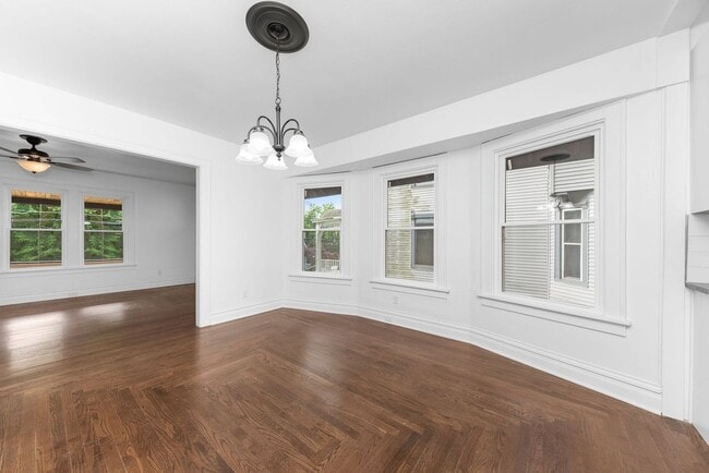 Building Photo - 5119 Blaesi St