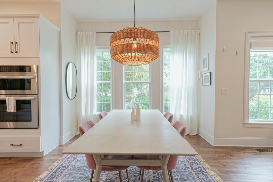 Building Photo - 1227 McAlpine Ave