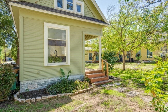 Building Photo - 81 San Marcos St