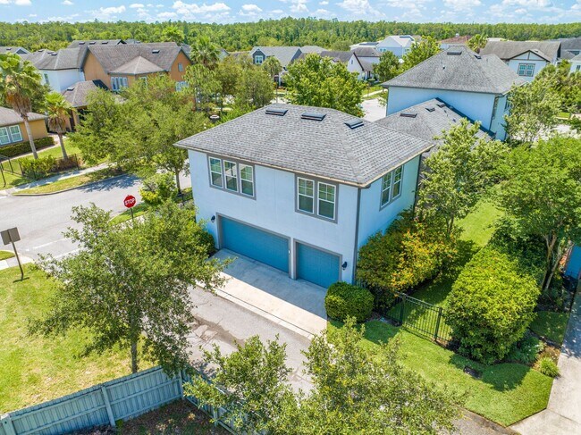 Building Photo - 8393 Laureate Blvd