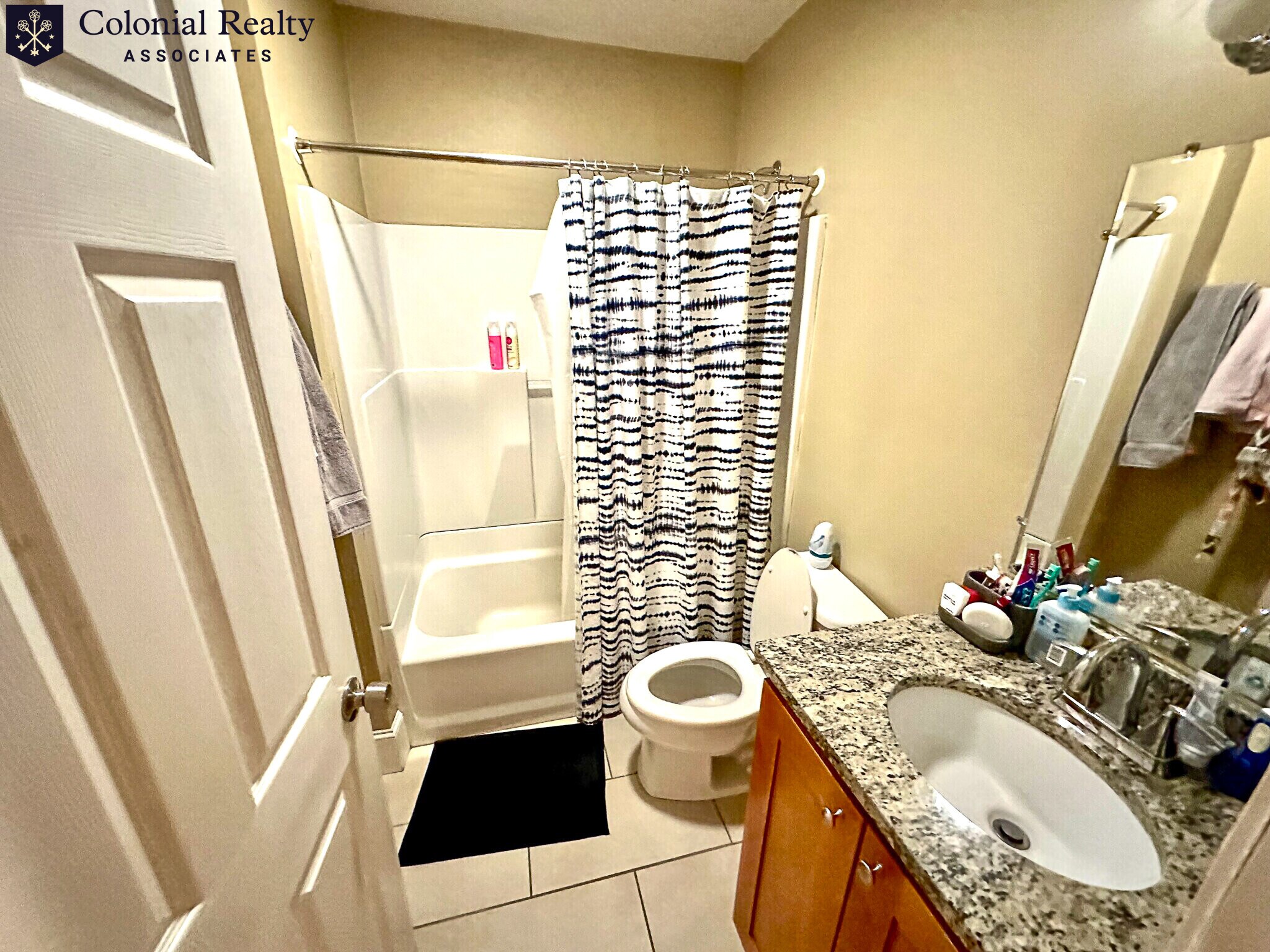 Building Photo - 76 Egmont St