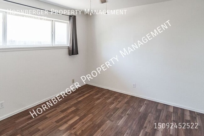 Building Photo - 3318 N Nevada St