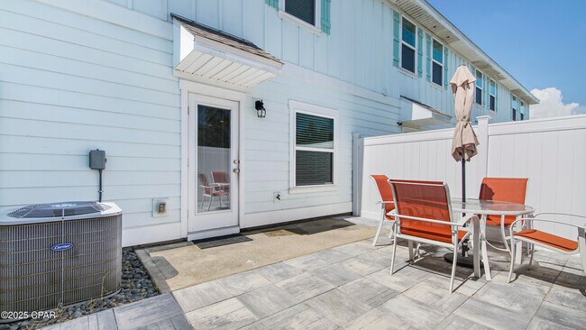 Building Photo - 7456 Shadow Lake Dr