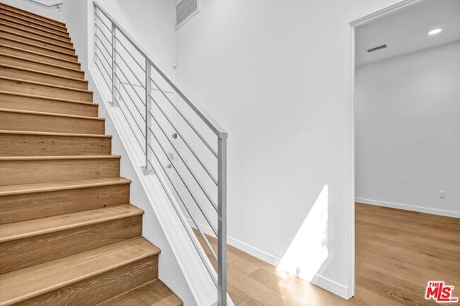 Building Photo - 1240 Gordon St