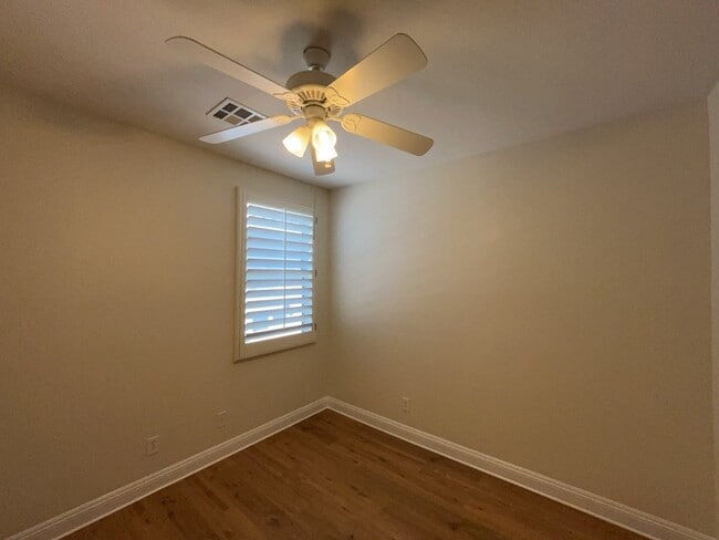 Building Photo - 6043 Eganridge Ct