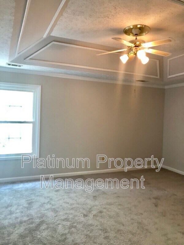 Building Photo - 740 Trellis Pond Ct