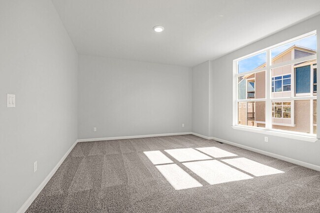Building Photo - Brand New Luxury Townhome with Unparalleled Pikes Peak & Front Range Views