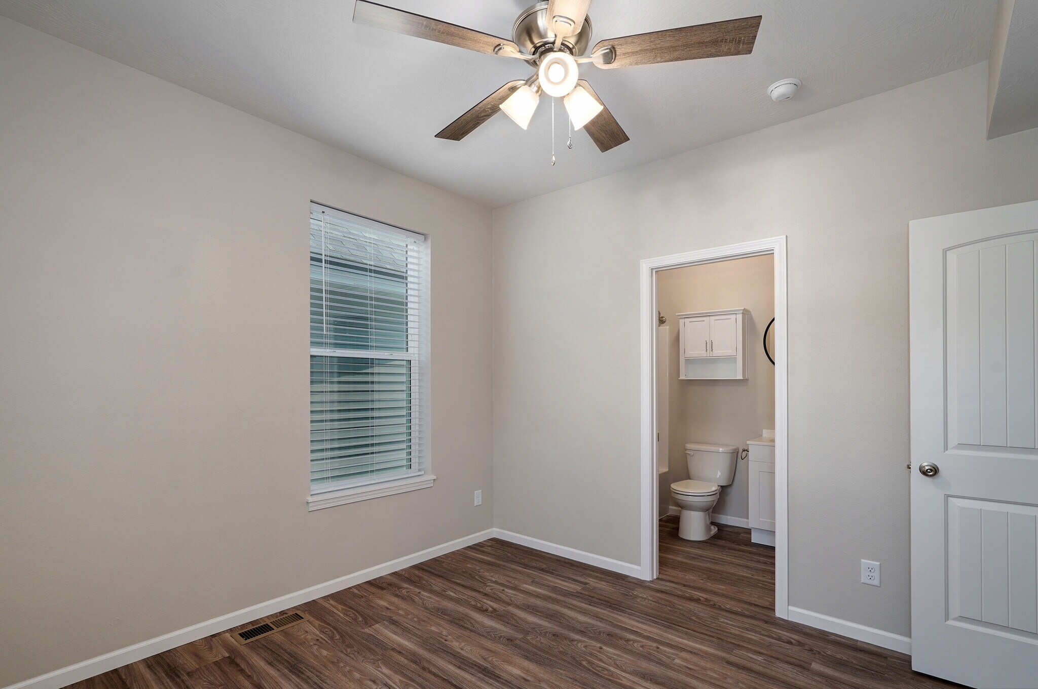 Building Photo - 319 S Florence Ave