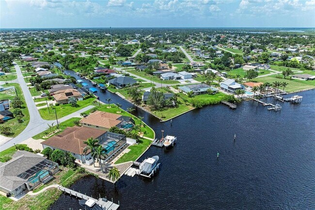 Building Photo - 3376 Peace River Dr