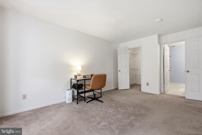 Building Photo - 3604 Waltham Ct