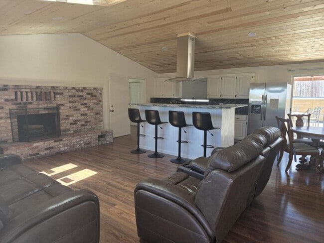 Building Photo - 1491 Granite Hill Rd