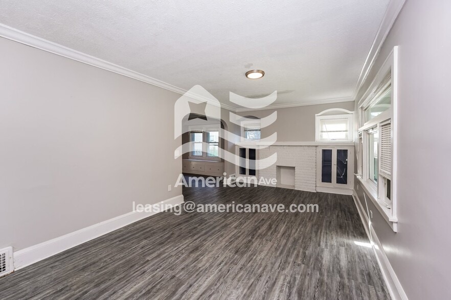 Building Photo - 17000 Melgrave Ave