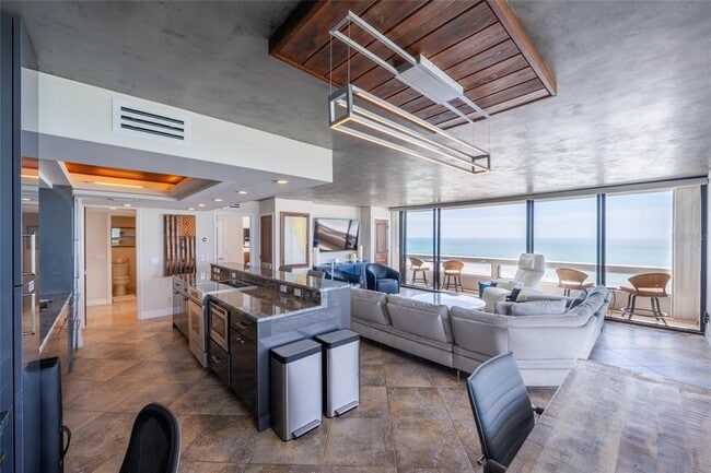 Building Photo - 5400 Ocean Blvd