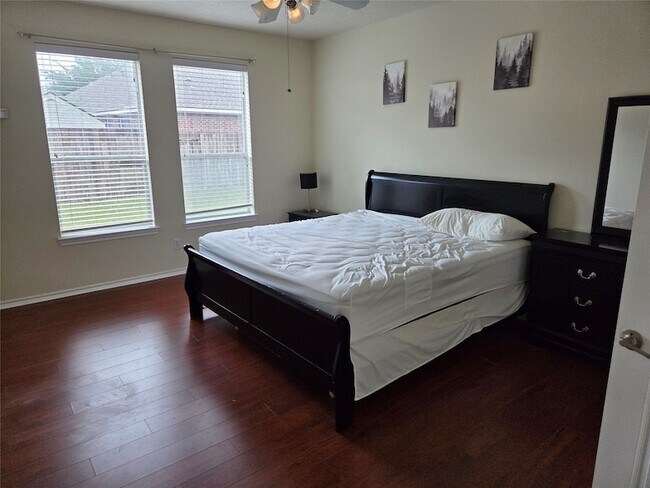 Building Photo - 6818 Stoneyvale Dr