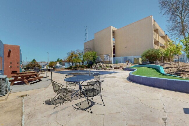 Building Photo - 4200 Montgomery Blvd NE