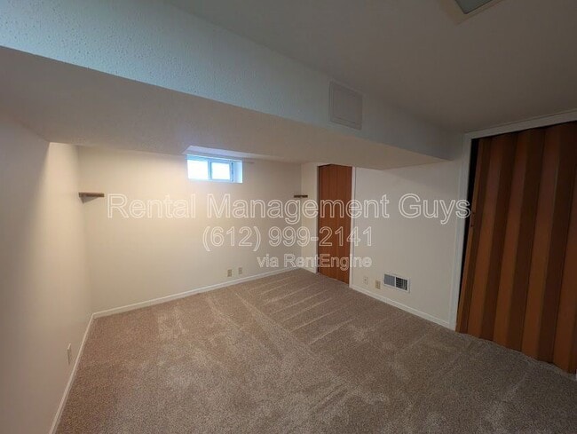 Building Photo - 5027 6th St NE