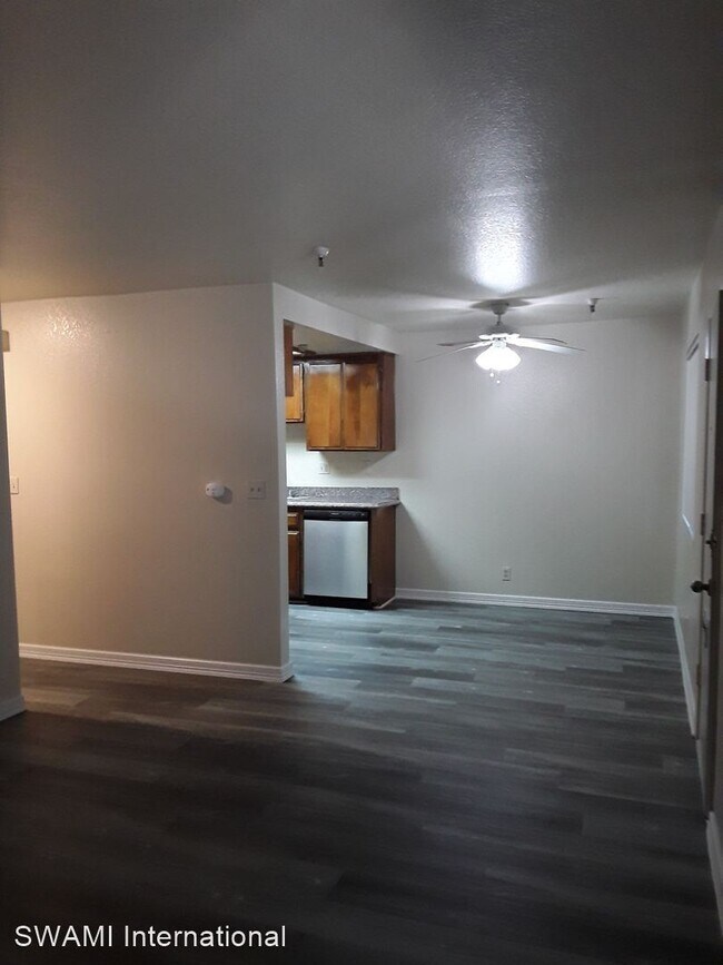 Building Photo - 14323 Cerise Ave
