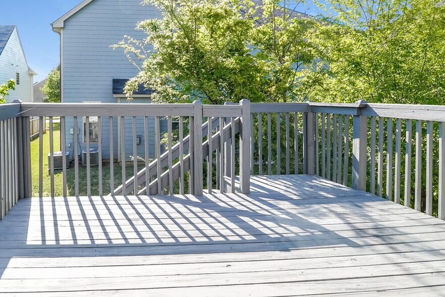 Building Photo - 960 Styles Ct