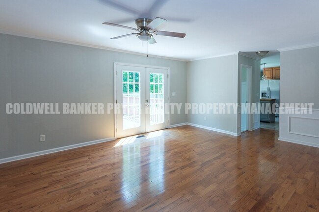 Building Photo - 9356 Charbar Cir