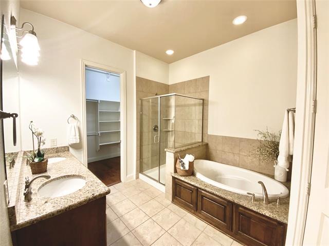 Building Photo - 10534 Tenneyson Ridge Dr