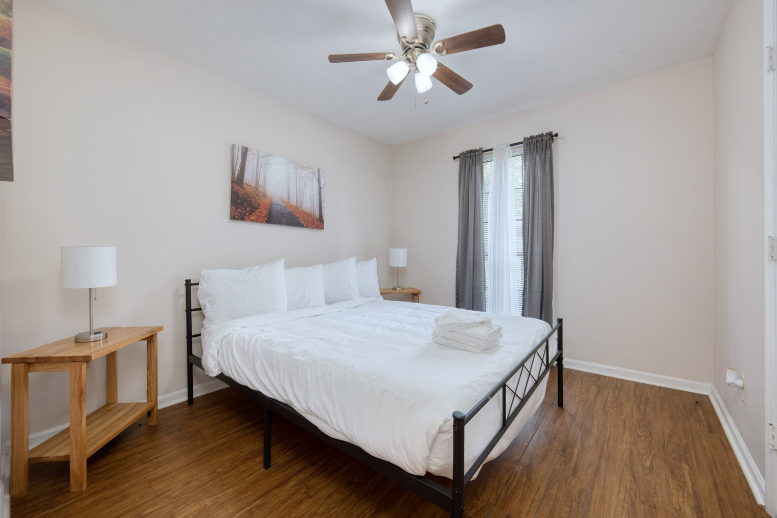 Building Photo - 4900 Hearthstone Dr