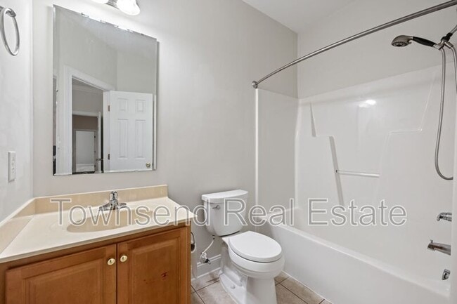 Building Photo - 329 W Summerchase Dr