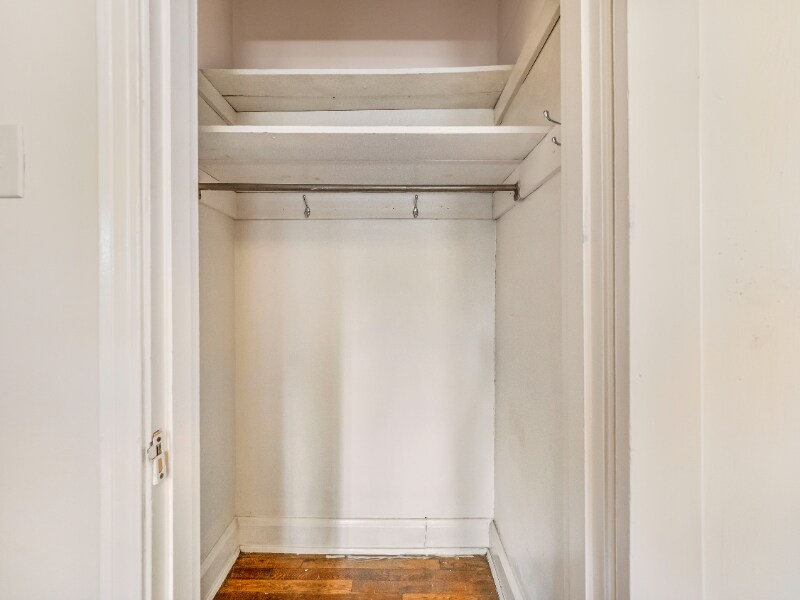 Building Photo - 5556 Covode St