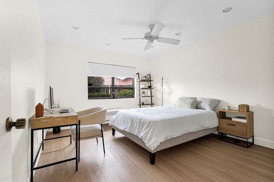 Building Photo - 7301 Corkwood Ter