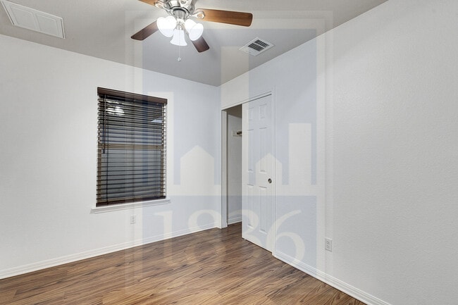 Building Photo - 4622 Credo Lane
