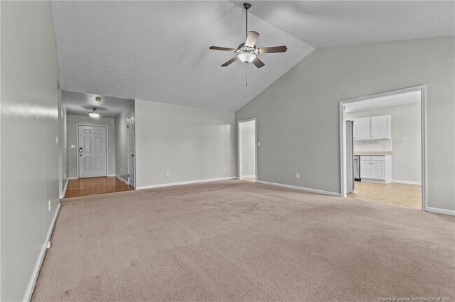 Building Photo - 1323 Shoshone Pl