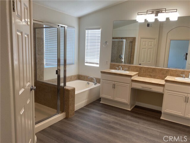 Building Photo - 13665 Heatherwood Dr