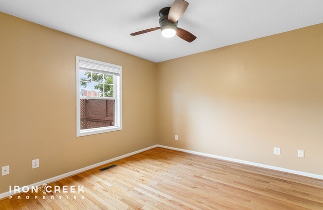 Building Photo - Charming Three-Bedroom Home with Solar Pow...