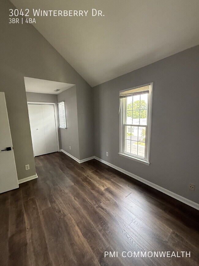 Building Photo - 3042 Winterberry Dr