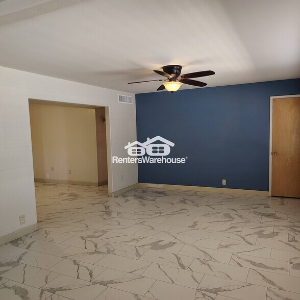 Building Photo - 318 N 56th St