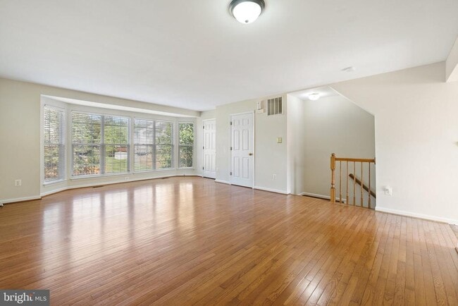 Building Photo - 8220 Ramseur Pl