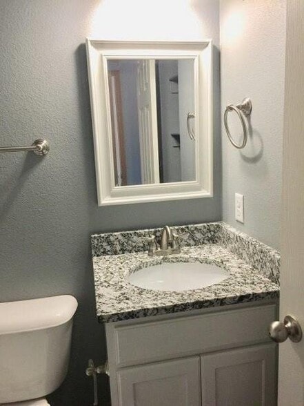 Building Photo - 2765 W Cottonwillow Way