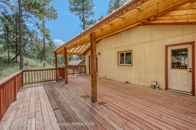 Building Photo - 109 Snowcap Dr