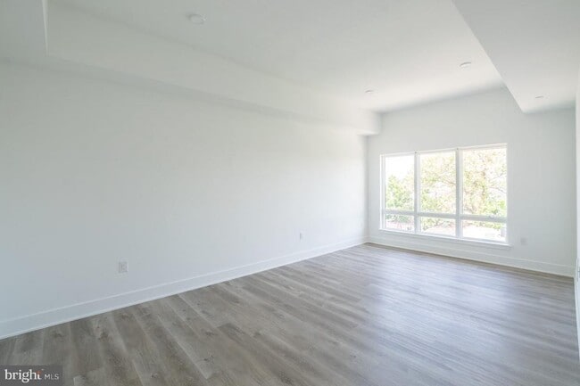 Building Photo - 1420 Point Breeze Ave