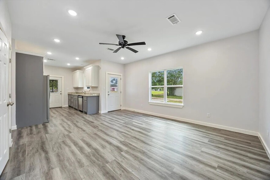 Living Room/Kitchen - 108 W Locust St
