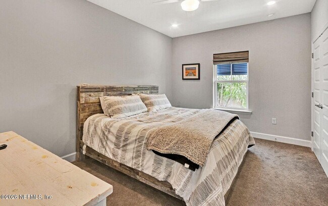 Building Photo - 104 Marquesa Cir