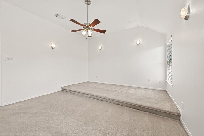 Building Photo - 24919 Spring Aspen Ct