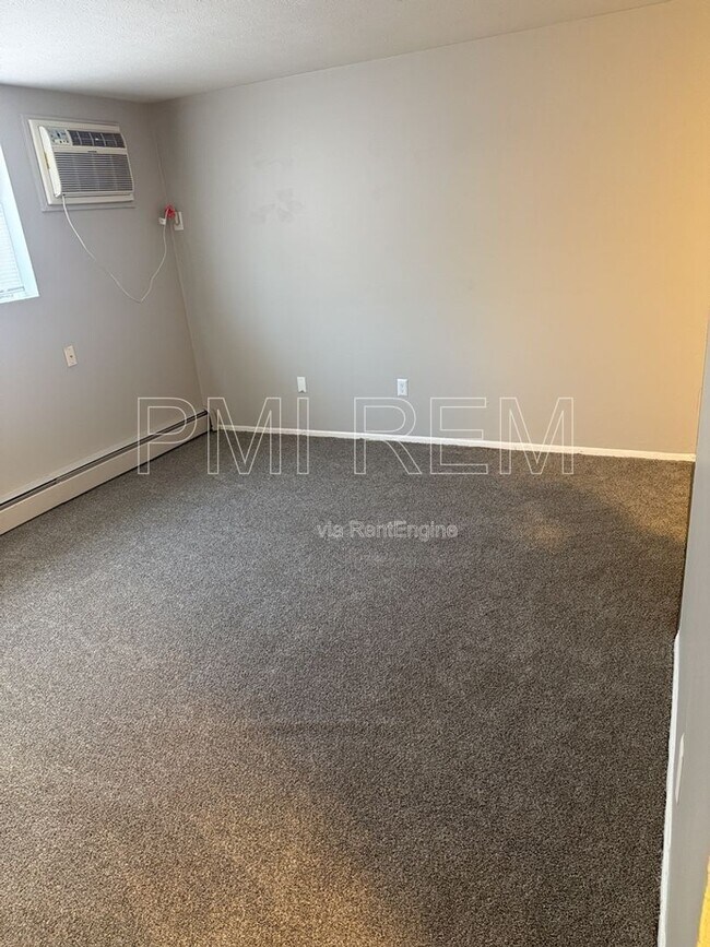 Building Photo - 14221 Triskett Rd