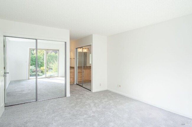 Building Photo - 4248 Leafwood Cir E