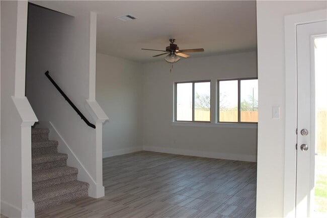 Building Photo - 508 White Steppe Way