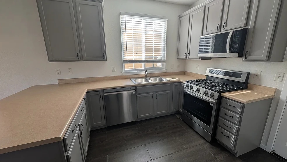 Building Photo - 13317 Glacier Rim Trl